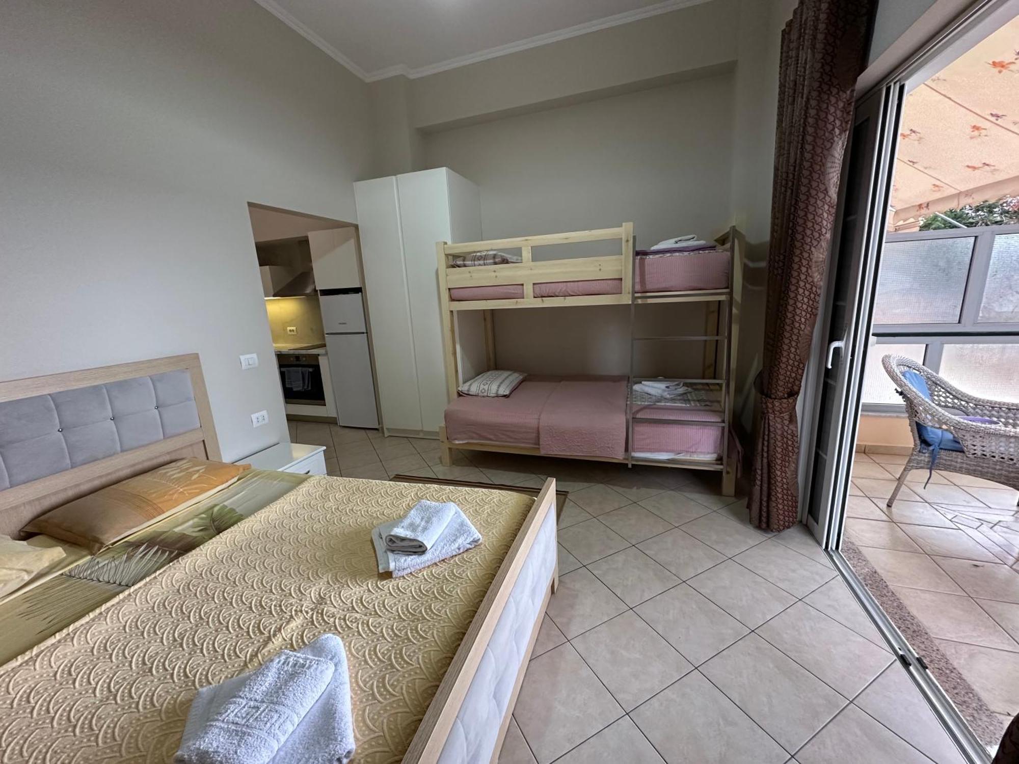 Apartament Galaxy Sarandë Exteriör bild