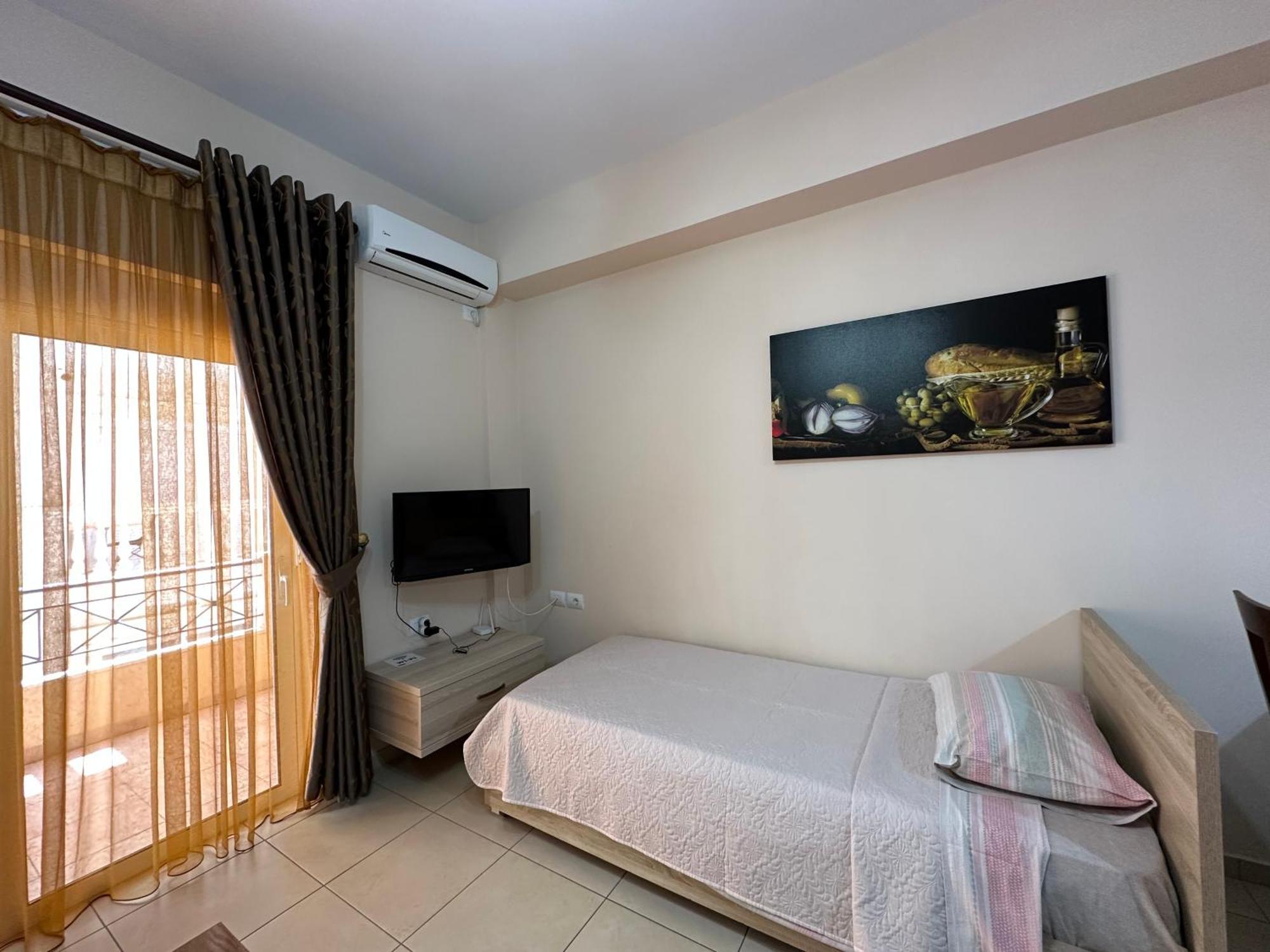 Apartament Galaxy Sarandë Exteriör bild